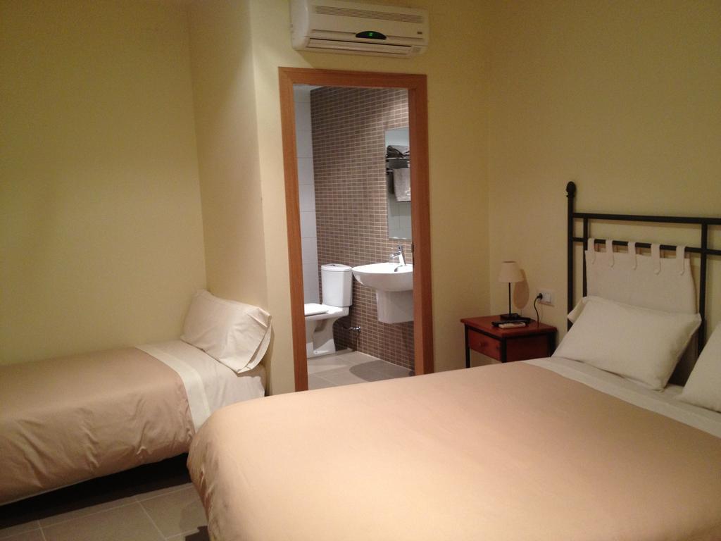 Hostal La Placeta Arbeca الغرفة الصورة